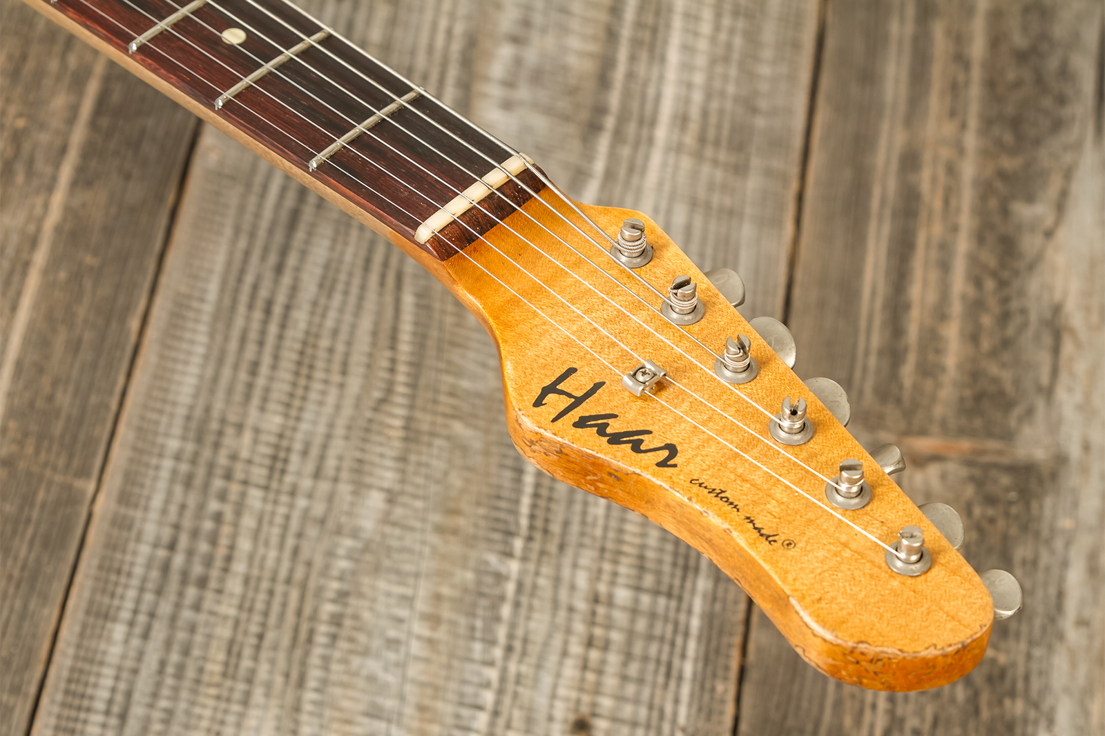 Haar Guitars Trad S 3s Lindy Fralin Trem Rw #42274 - Aged Fiesta Red - Str shape electric guitar - Variation 8