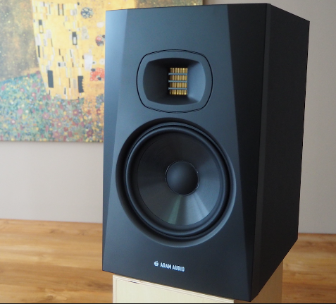 Adam T7V - one piece Active studio monitor Adam T7V - one piece Active studio monitor