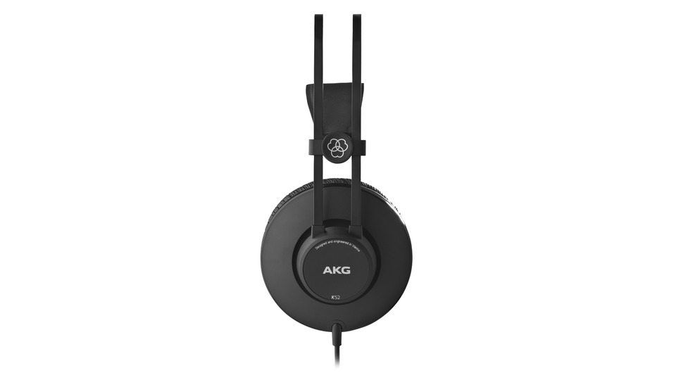 K52  Closed-back headphones