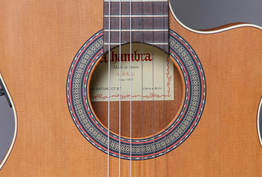 Alhambra Z-nature Ct Ez Open Pore 4/4 Slim Cedre Acajou - Natural - Classical guitar 4/4 size - Variation 2