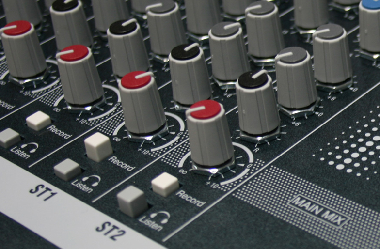 Allen & Heath Zed-10 - Analog mixing desk - Variation 3