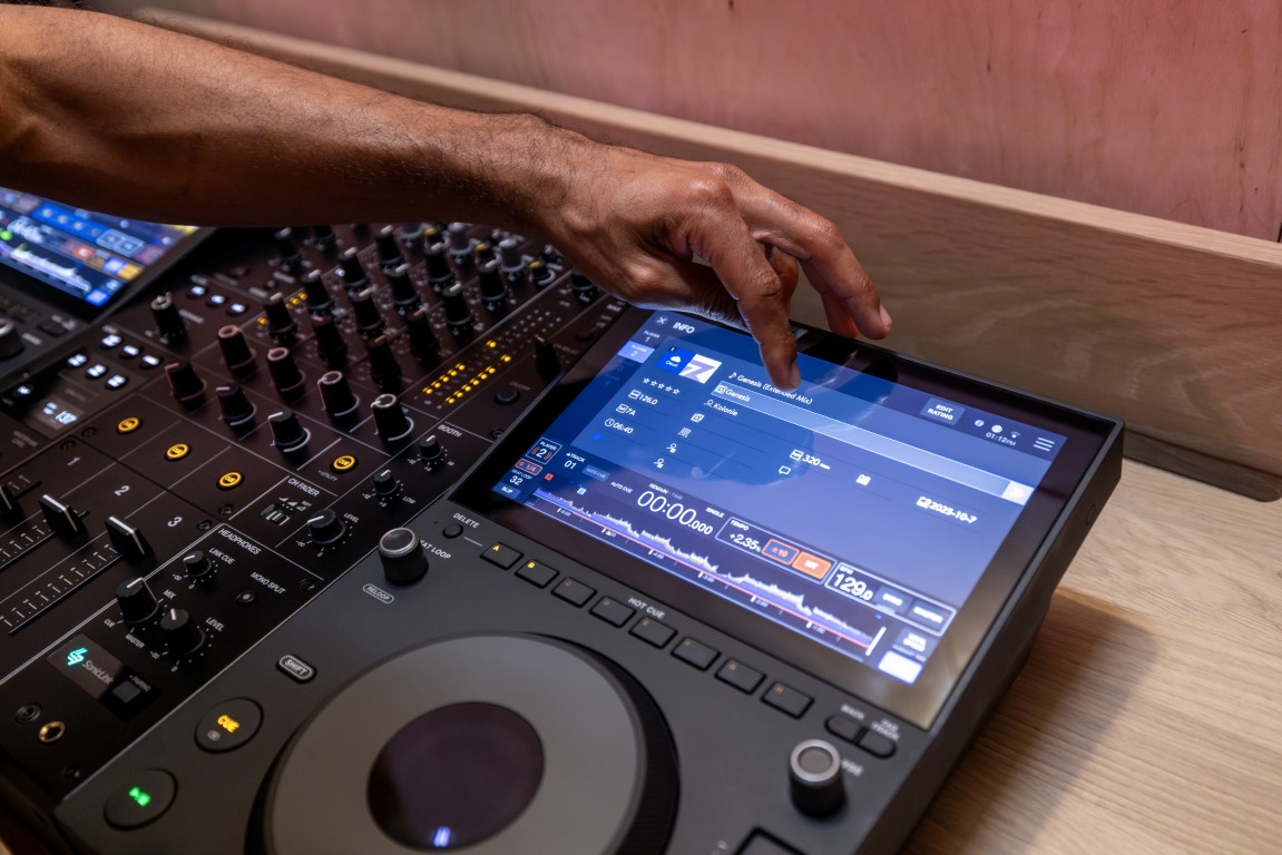 Alphatheta Cdj-1500x - MP3 & CD Turntable - Variation 27