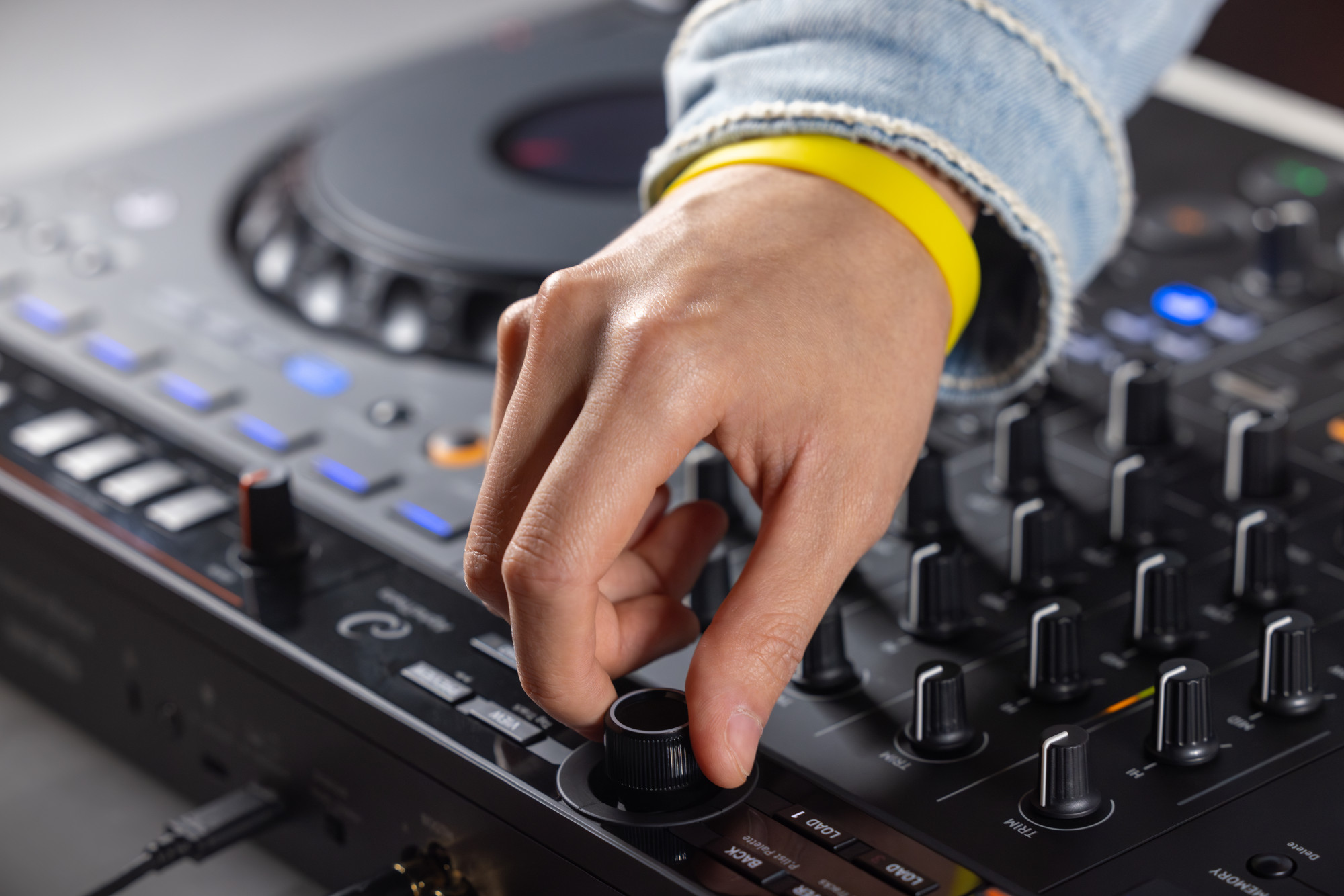 Alphatheta Ddj-grv6 - USB DJ controller - Variation 9