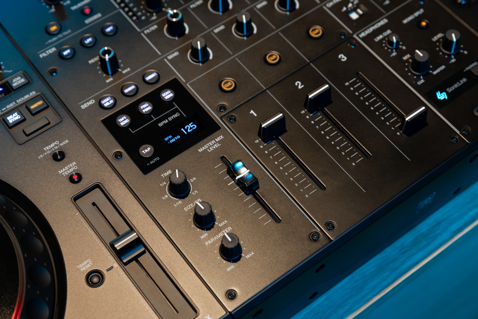 Alphatheta Djm-v5 - DJ mixer - Variation 7