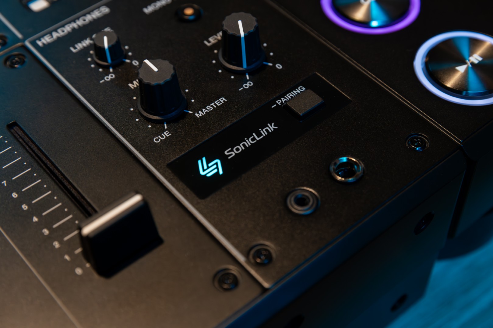 Alphatheta Djm-v5 - DJ mixer - Variation 8