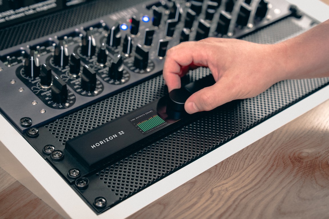 Audient Horizon 32 - Thunderbolt audio interface - Variation 9