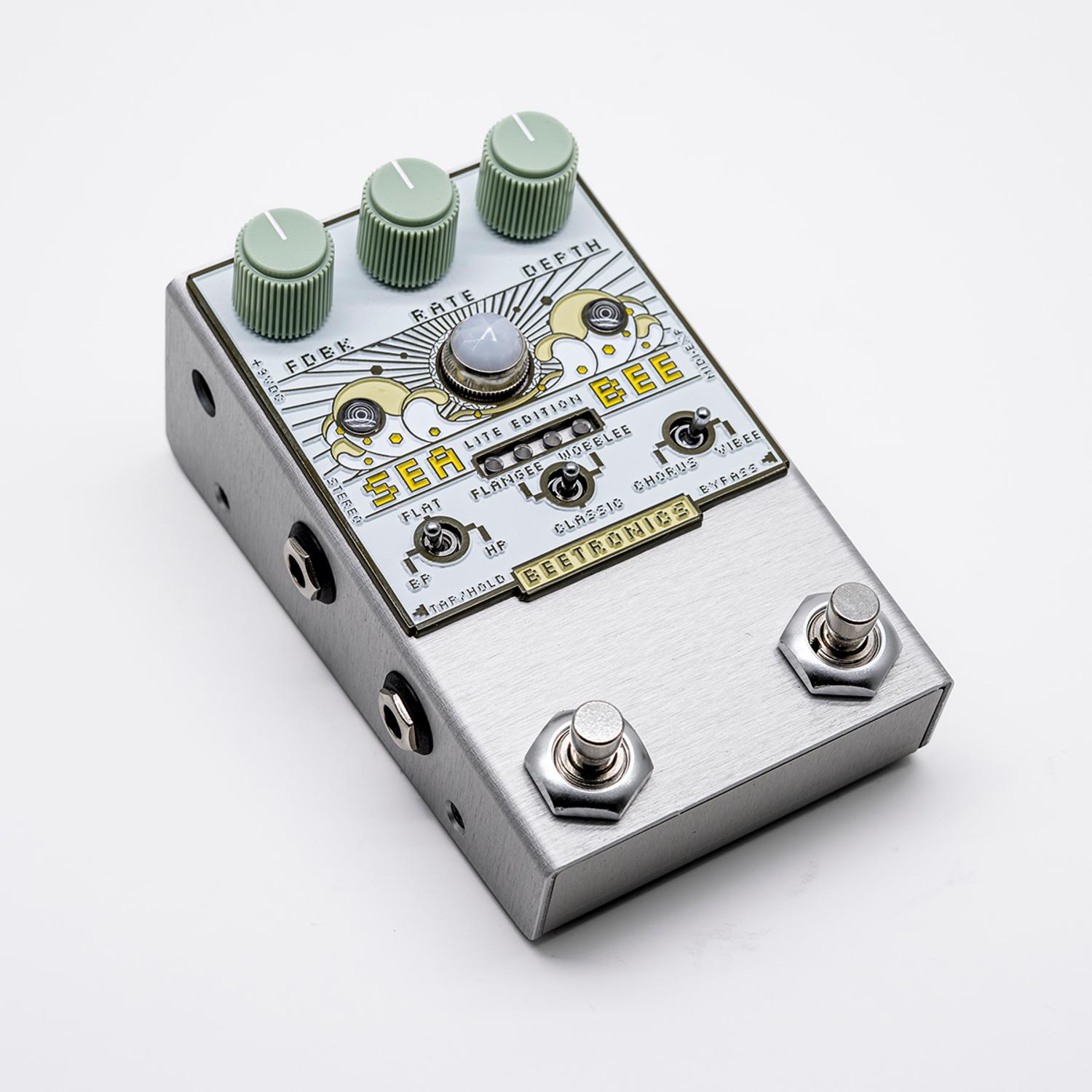 Beetronics Seabee Lite Cream Chorus - Modulation, chorus, flanger, phaser & tremolo effect pedal - Variation 2