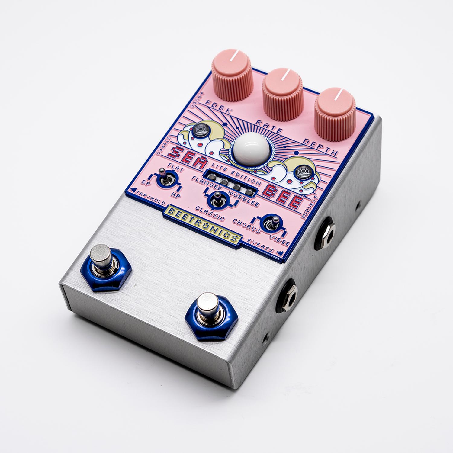 Beetronics Seabee Lite Pink Chorus - Modulation, chorus, flanger, phaser & tremolo effect pedal - Variation 1