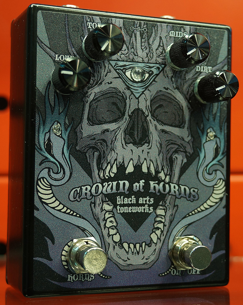 Black Arts Toneworks Crown Of Horns Fuzz - Overdrive, distortion & fuzz effect pedal - Variation 1