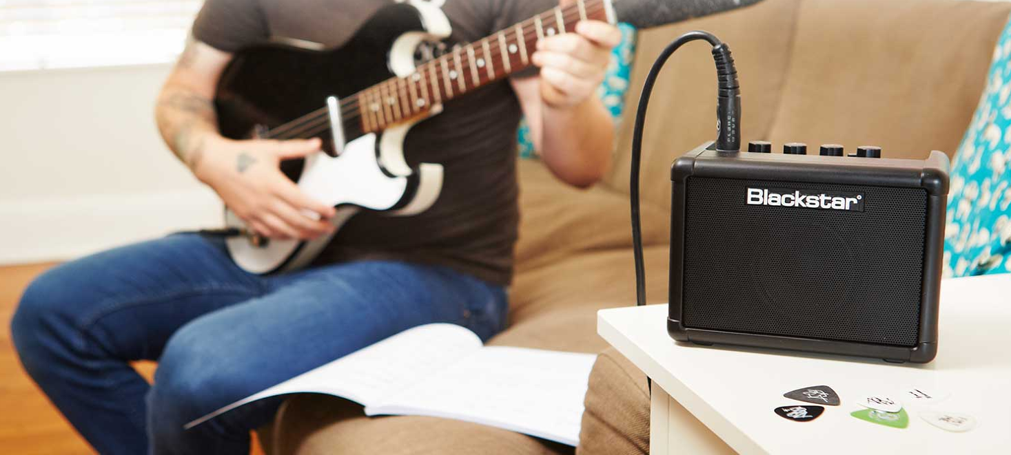 Blackstar Carry-on Travel Guitar Deluxe Pack +fly 3 Bluetooth +housse - White - Electric guitar set - Variation 7