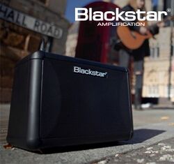 Mini guitar amp Blackstar Super Fly Pack