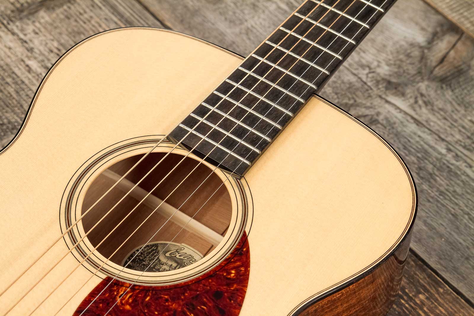 Collings 001 14-fret Traditional Grand Concert Epicea Acajou Eb #34443 - Natural - Folk guitar - Variation 4