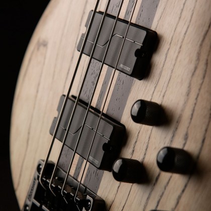 Cort A4 Ultra Ash Active Fishman Fluence Pan - Etched Natural Black - Solid body electric bass - Variation 3