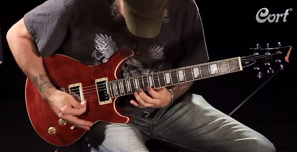 Cort M600 - Black Cherry - Double cut electric guitar - Variation 2