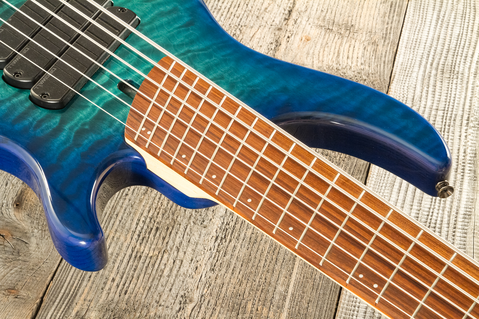 Dingwall Combustion Cb3 6c 3pu Active Pf - Whalepool Burst - Solid body electric bass - Variation 4