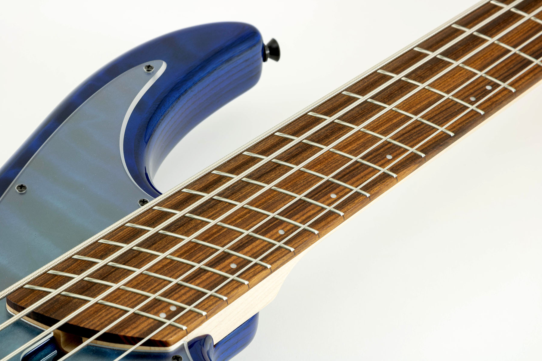 Dingwall Combustion Nashville Cn3 5c 3pu Active Pf - Indigo Burst - Solid body electric bass - Variation 5