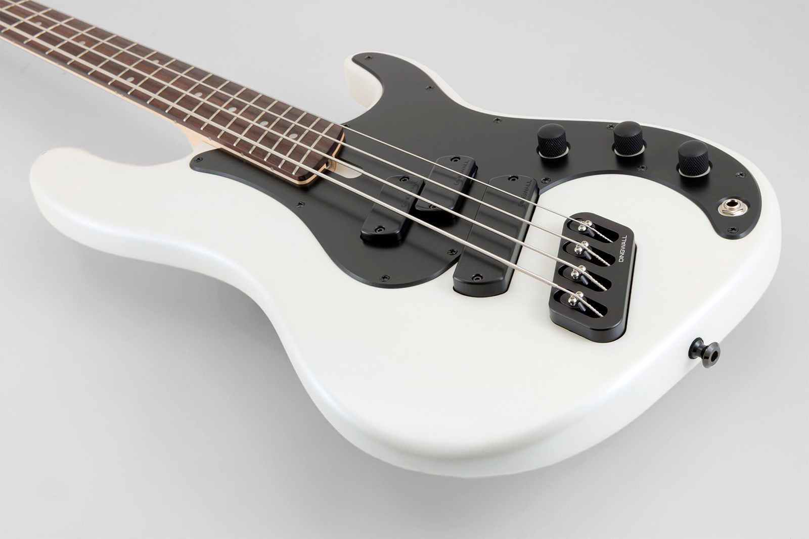 Dingwall Sp1 4c Rw - Ducati Pearl White - Solid body electric bass - Variation 2