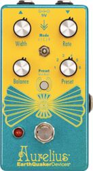 Modulation, chorus, flanger, phaser & tremolo effect pedal Earthquaker Aurelius Tri-Voice Chorus