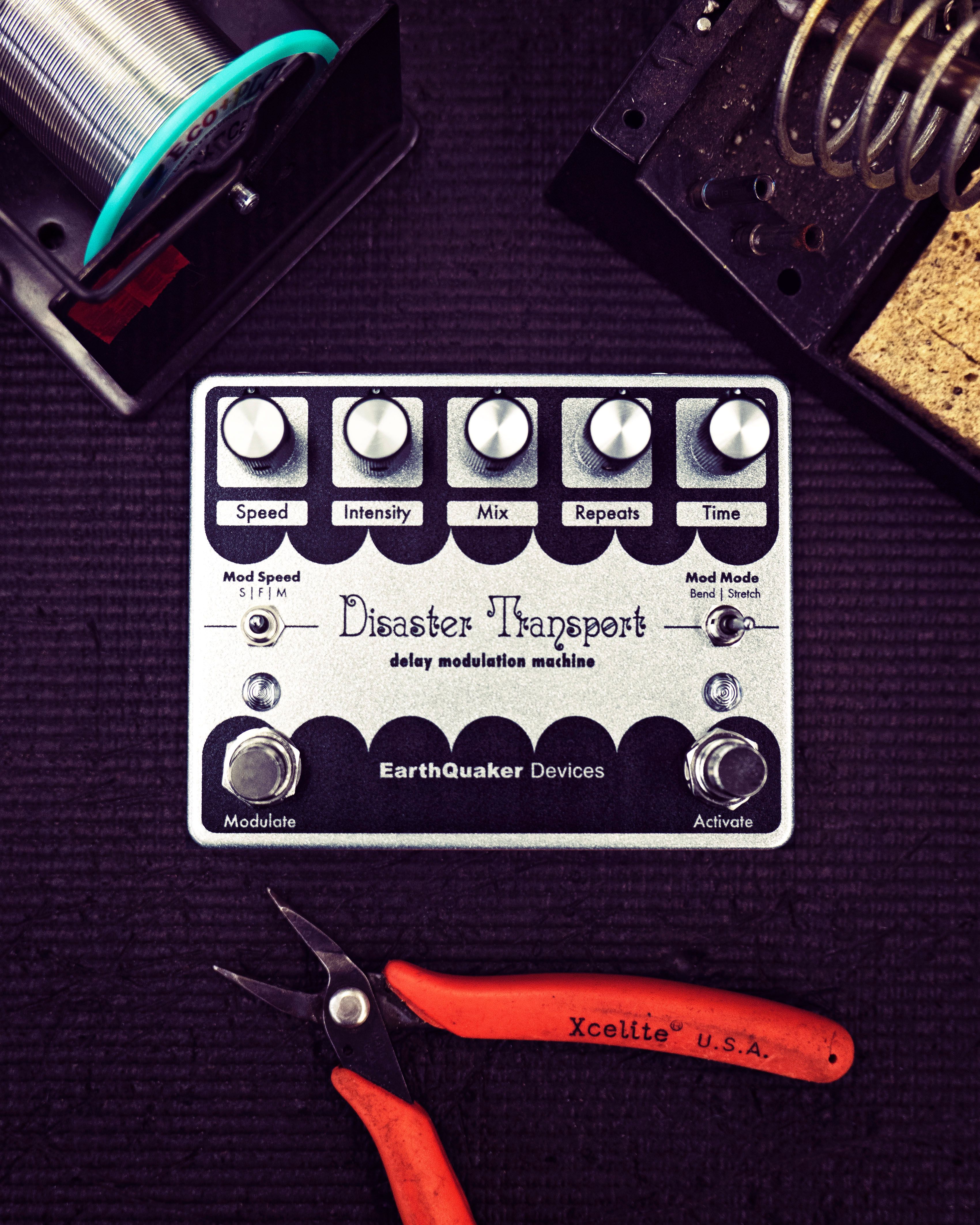 Earthquaker Disaster Transport Legacy Reissue - Reverb, delay & echo effect pedal - Variation 3