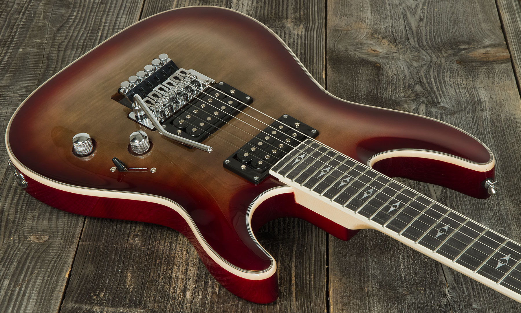 Eastone Metdc100 +blackstar Debut 10 +cable +clip-on Tuner +mediators +housse +courroie - Black Flames - Electric guitar set - Variation 2