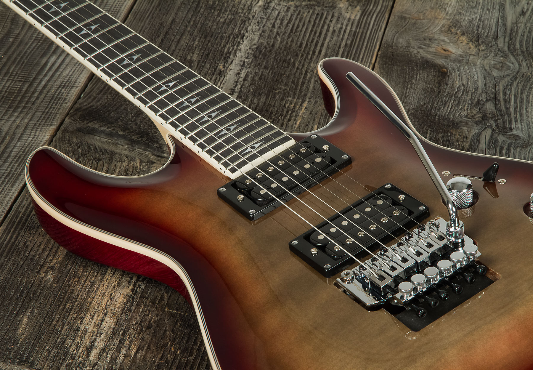 Eastone Metdc100 +blackstar Debut 10 +cable +clip-on Tuner +mediators +housse +courroie - Black Flames - Electric guitar set - Variation 3