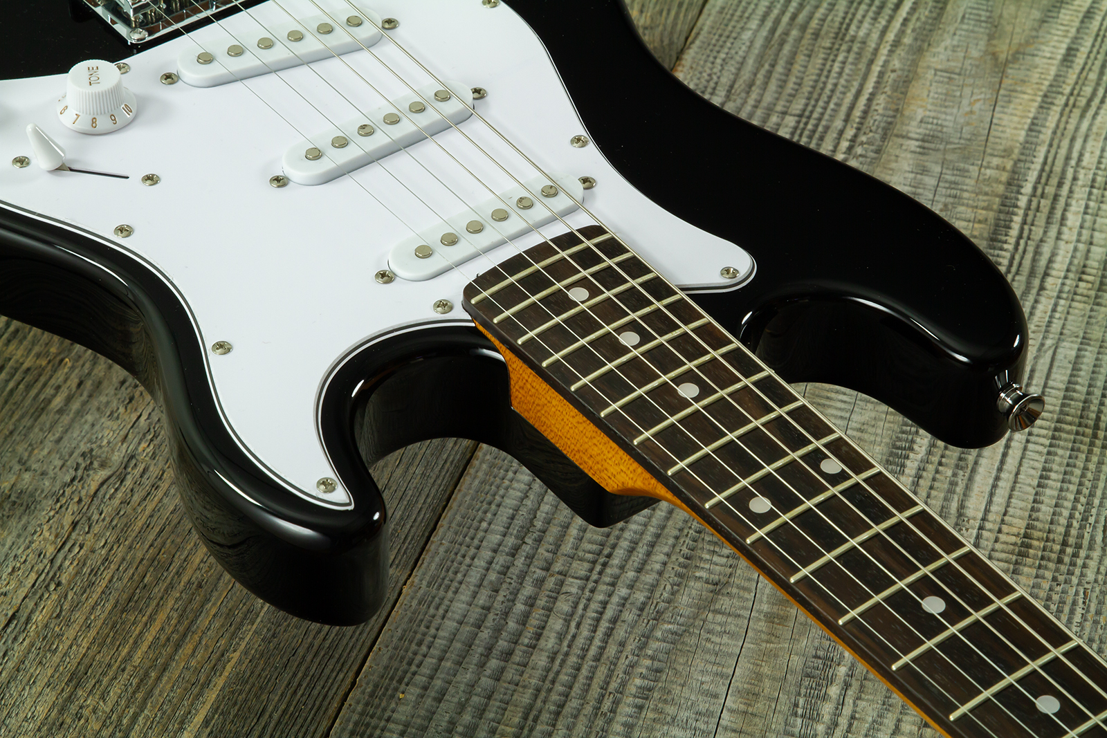 Eastone St-mini-blk 3s Trem Pur - Black - Electric guitar for kids - Variation 4