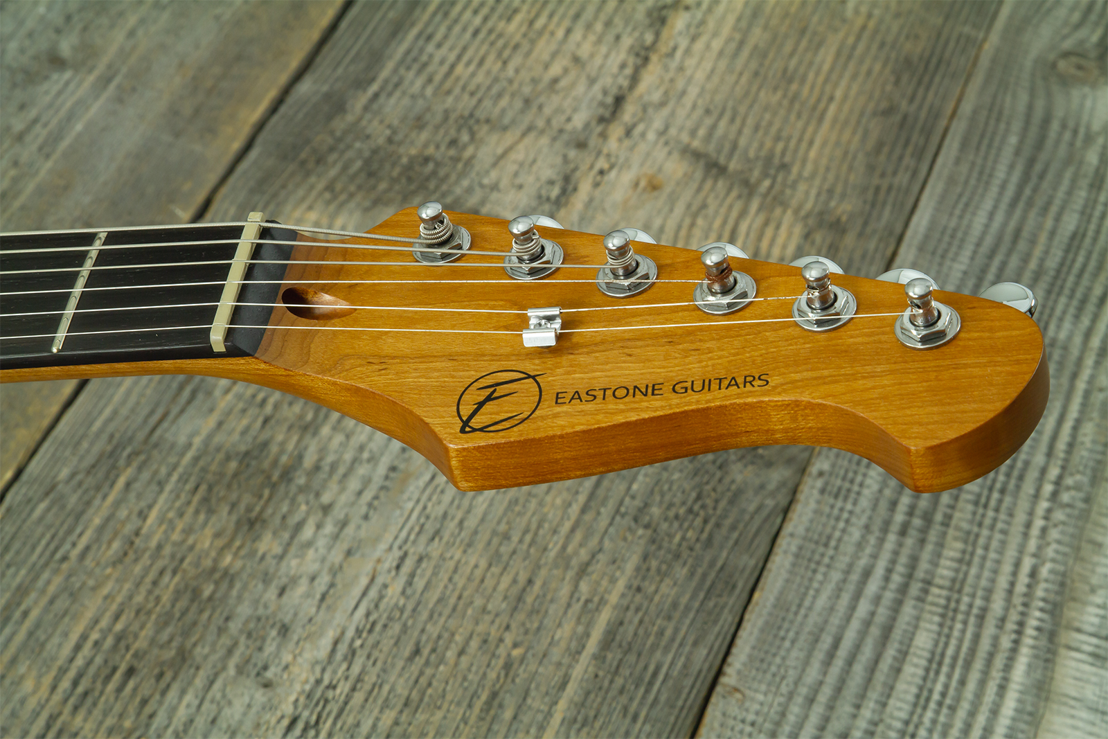 Eastone St100r-mr-rw 3s Trem Rw - Candy Apple Red - Str shape electric guitar - Variation 10