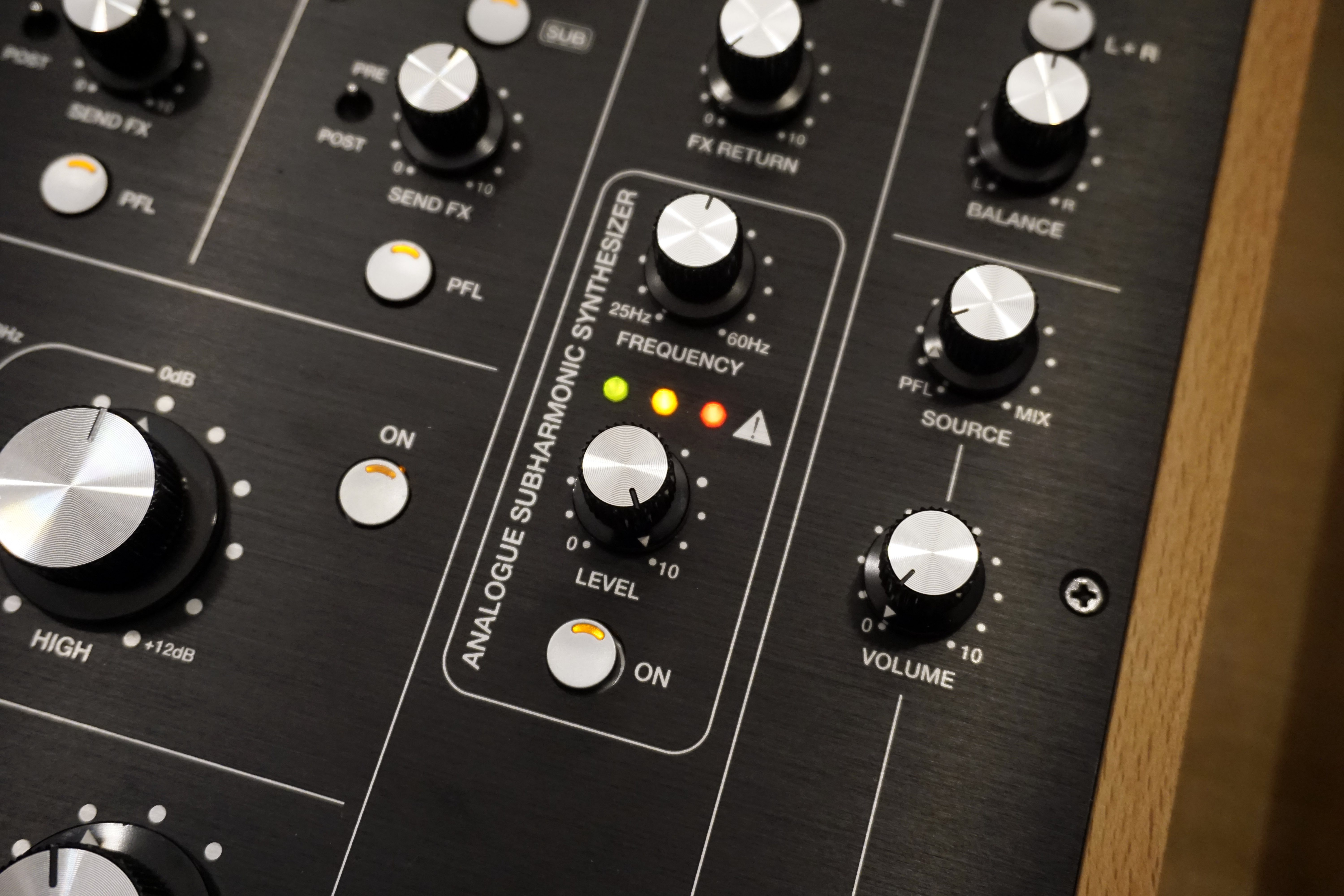 Ecler Warm 4 - DJ mixer - Variation 5