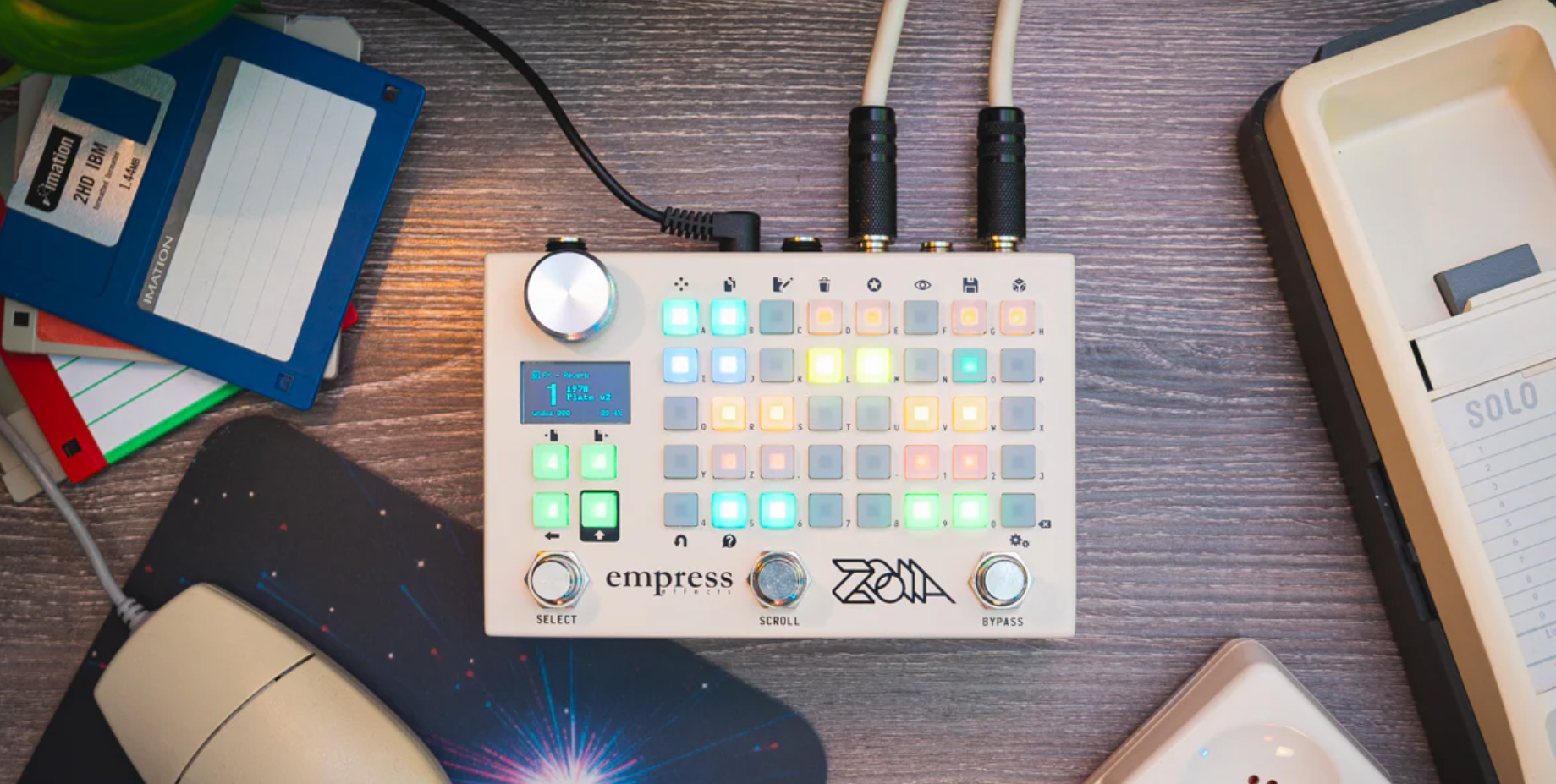 Empress Zoia 10k Ltd Beige - Modulation, chorus, flanger, phaser & tremolo effect pedal - Variation 3