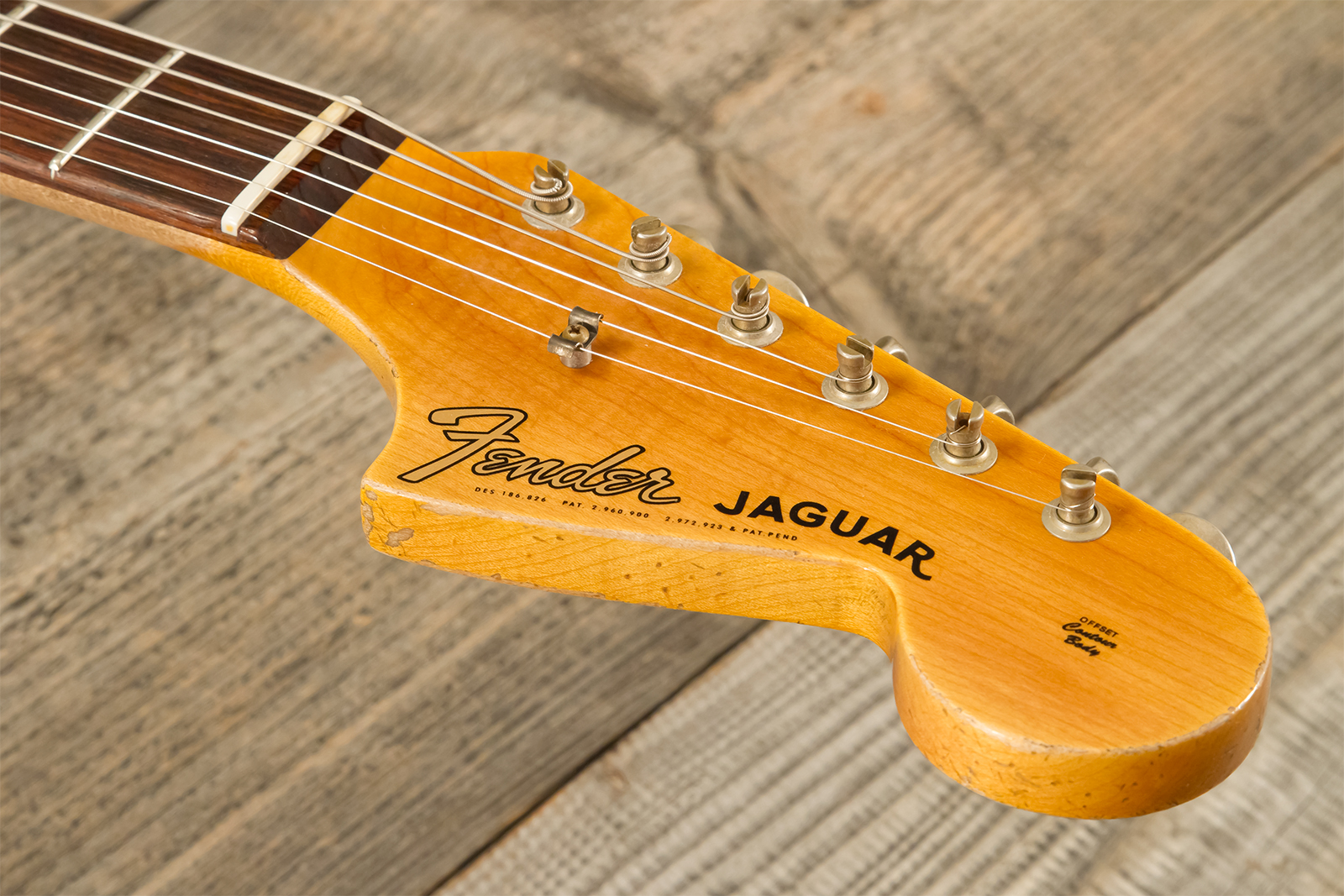 Fender Custom Shop Jaguar 1962 Shsc 2s Trem Rw #r141280 - Heavy Relic Shell Pink O. 3-color Sunburst - Retro rock electric guitar - Variation 7
