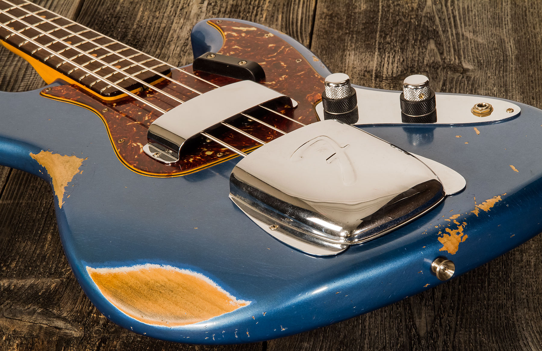 Fender Custom Shop 1961 Jazz Bass #CZ556667 - heavy relic lake 