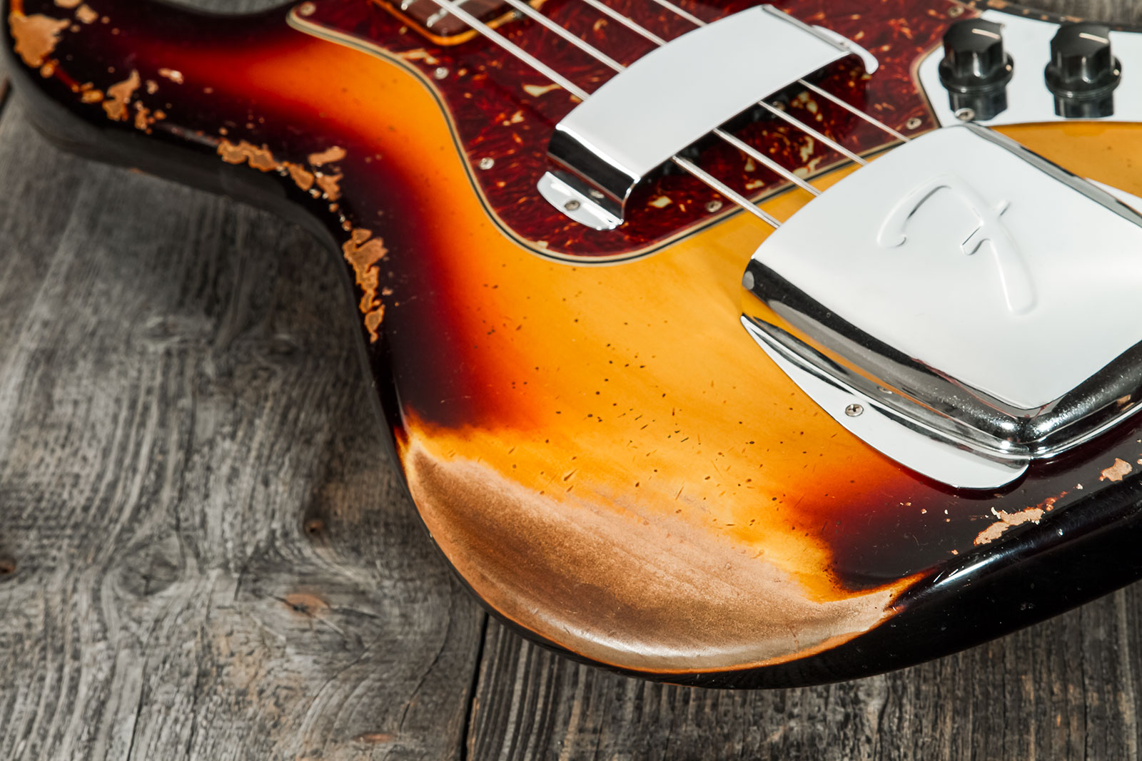 Fender Custom Shop Jazz Bass 1961 Rw #cz572155 - Heavy Relic 3-color Sunburst - Solid body electric bass - Variation 5
