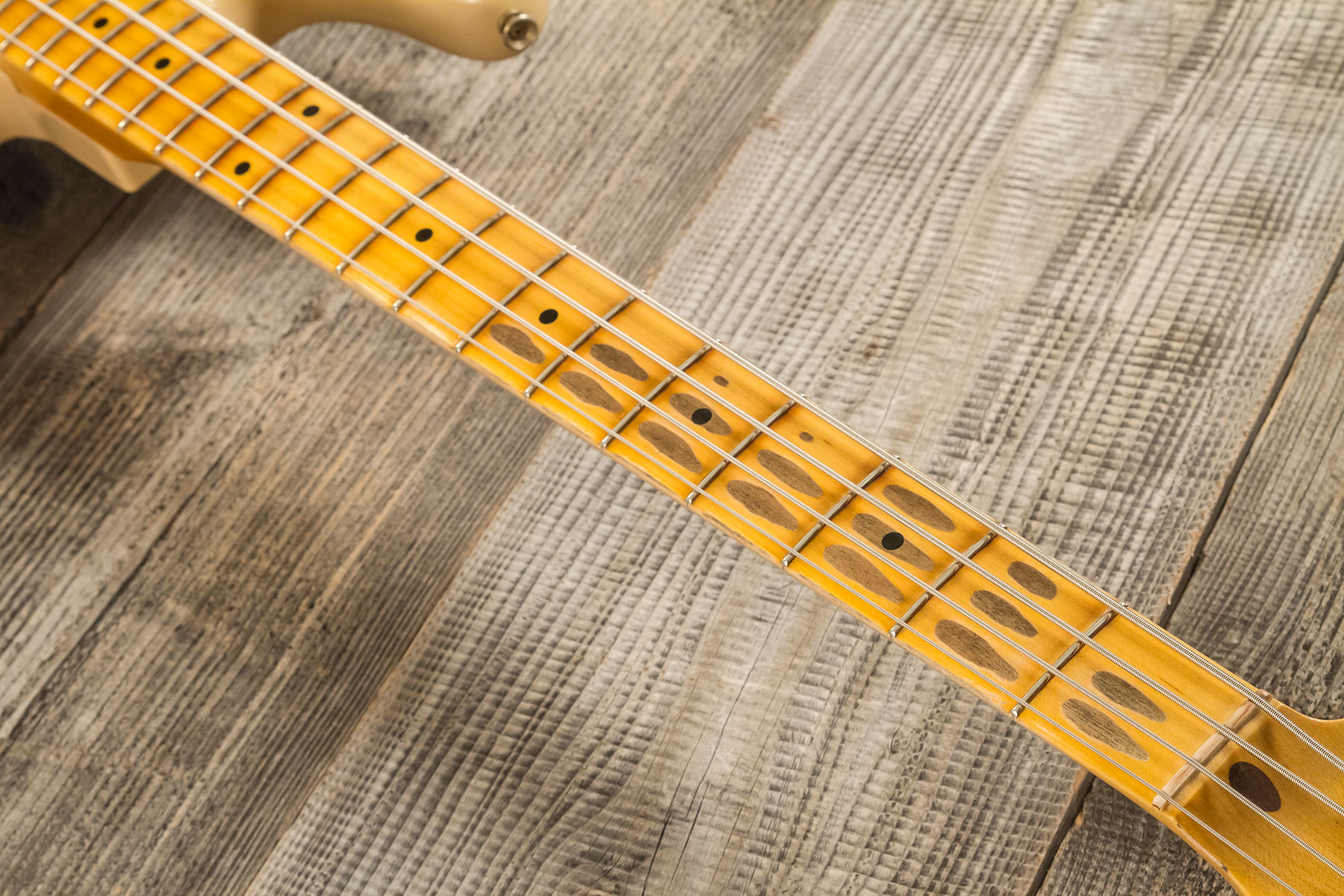 Fender Custom Shop Precision Bass 1958 Mn #cz578480 - Relic Aged Desert Sand - Solid body electric bass - Variation 7