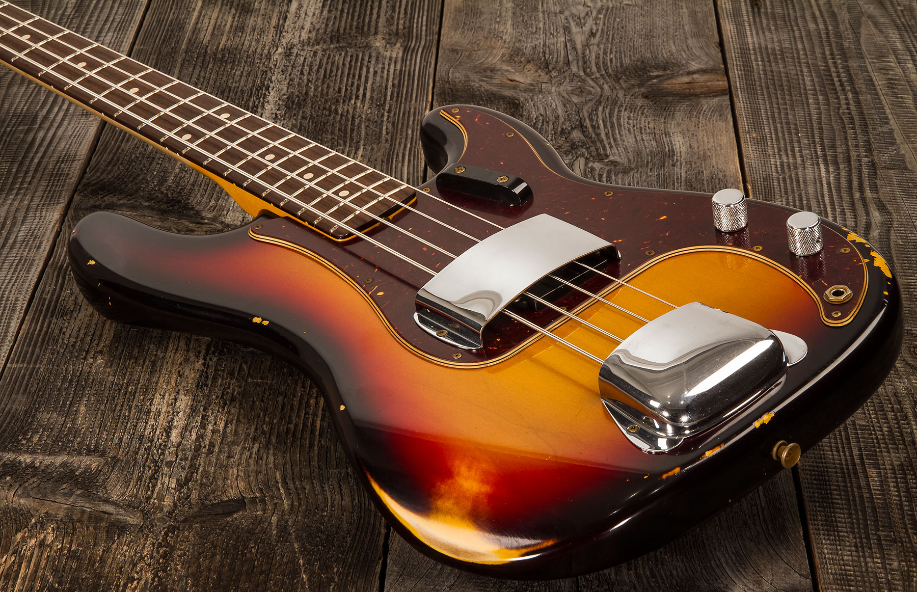 Fender Custom Shop Precision Bass 1961 Rw #cz556533 - Relic 3-color Sunburst - Solid body electric bass - Variation 2
