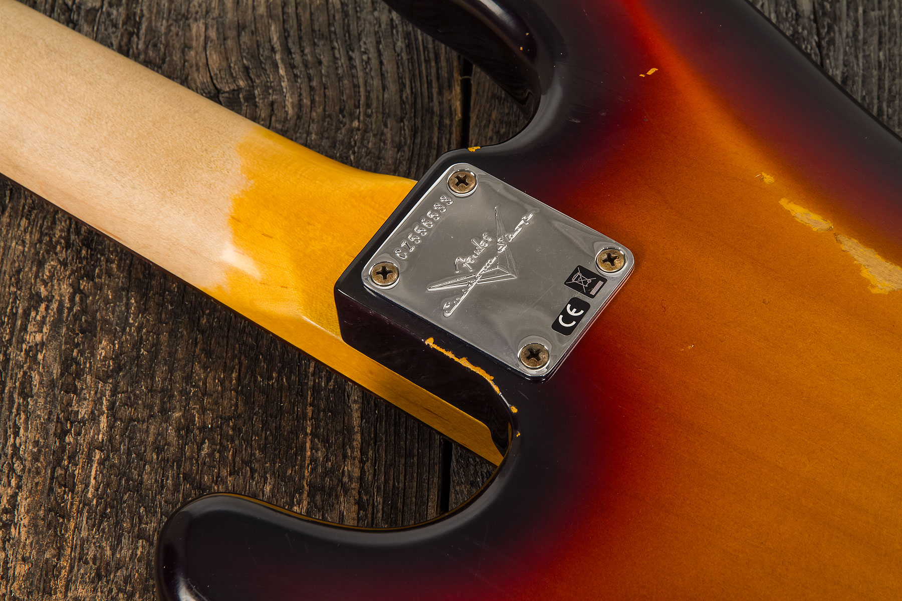 Fender Custom Shop Precision Bass 1961 Rw #cz556533 - Relic 3-color Sunburst - Solid body electric bass - Variation 4