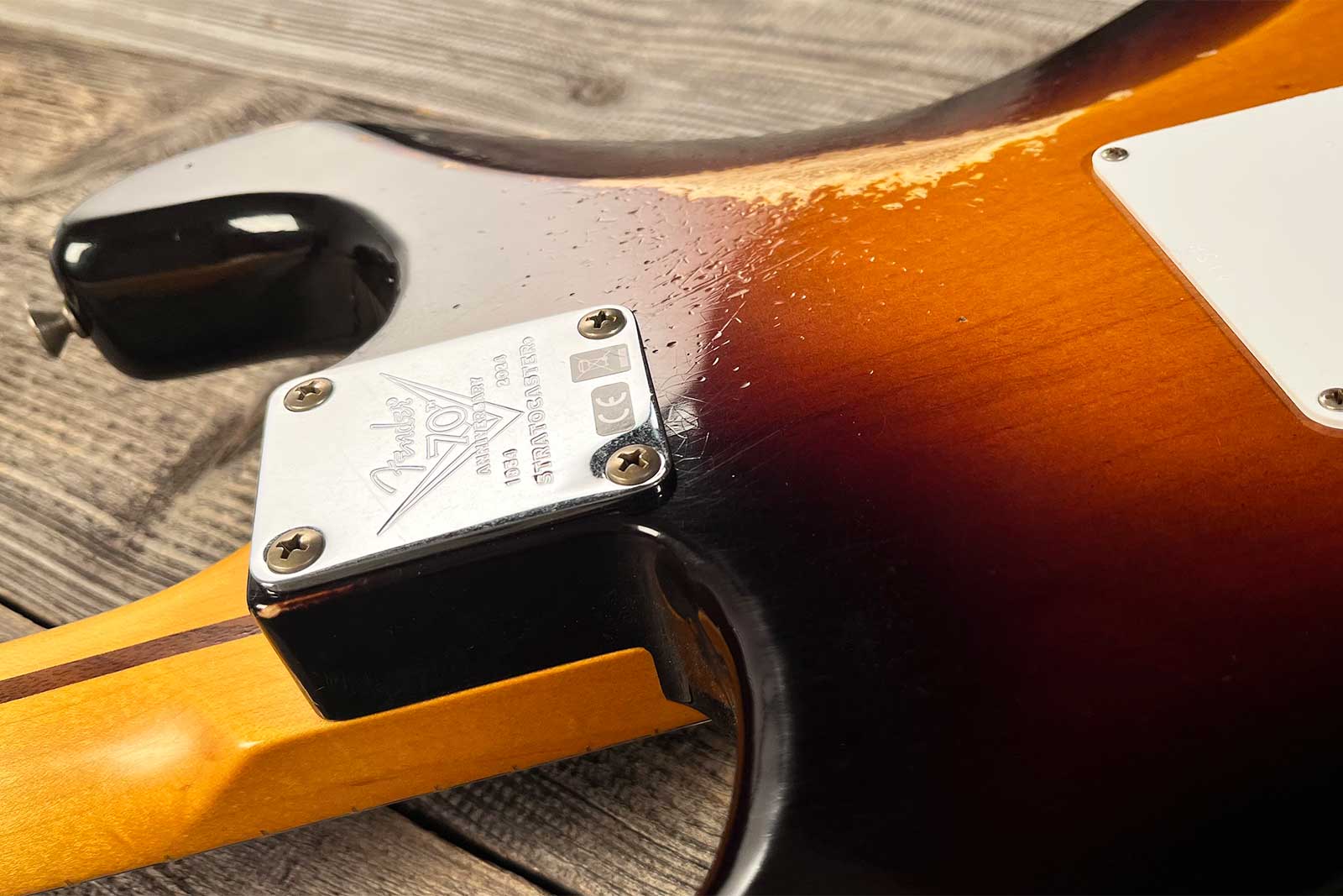 Fender Custom Shop Strat 1954 70th Anniv. 3s Trem Mn #xn4158 - Relic Wide-fade 2-color Sunburst - Str shape electric guitar - Variation 8