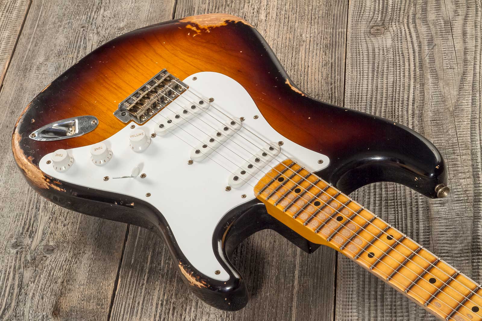 Fender Custom Shop Strat 1954 70th Anniv. 3s Trem Mn #xn4309 - Heavy Relic Wide Fade 2-color Sunburst - Str shape electric guitar - Variation 2