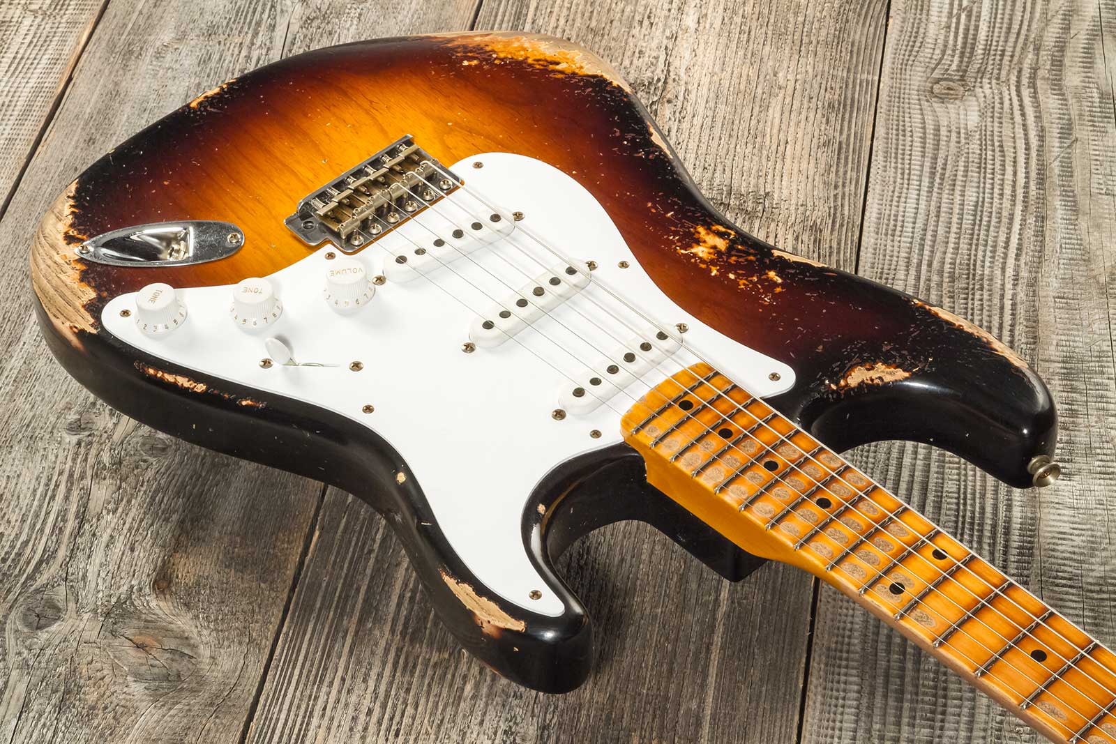 Fender Custom Shop Strat 1954 70th Anniv. 3s Trem Mn #xn4324 - Heavy Relic Wide Fade 2-color Sunburst - Str shape electric guitar - Variation 2