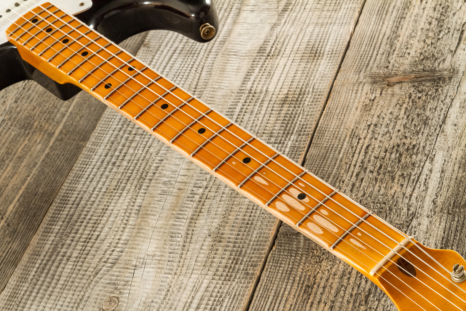Fender Custom Shop Strat 1954 70th Anniv. 3s Trem Mn #xn4345 - Relic Wide-fade 2-color Sunburst - Str shape electric guitar - Variation 5