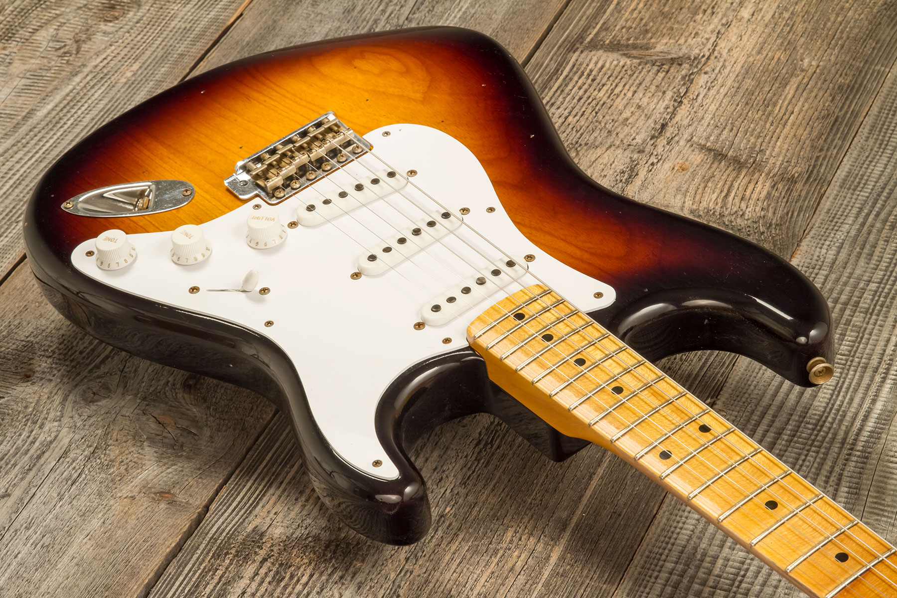 Fender Custom Shop Strat 1954 70th Anniv. 3s Trem Mn #xn4858 - Journeyman Relic 2-color Sunburst - Str shape electric guitar - Variation 2