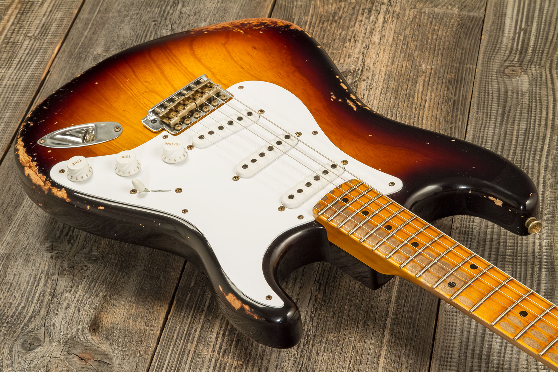 Fender Custom Shop Strat 1954 70th Anniv. 3s Trem Mn #xn4887 - Heavy Relic 2-color Sunburst - Str shape electric guitar - Variation 3