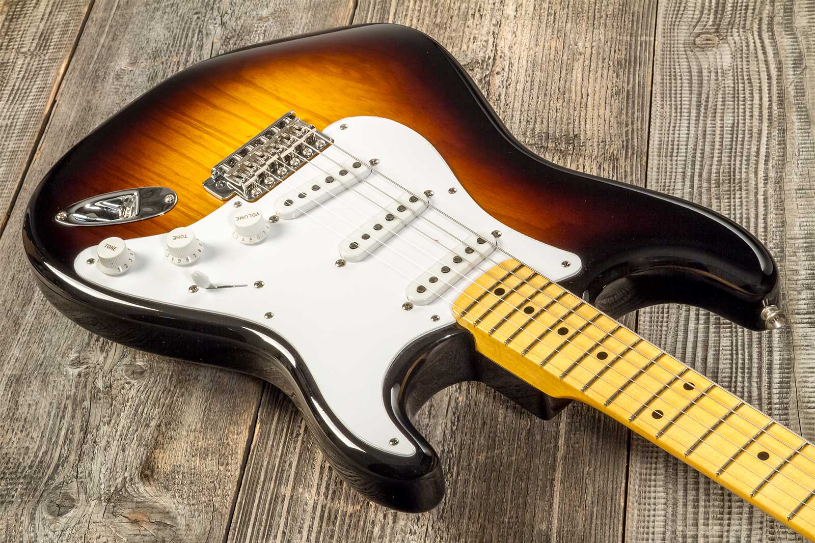 Fender Custom Shop Strat 1954 70th Anniv. #xn4597 3s Trem Mn - Time Capsule 2-color Sunburst - Str shape electric guitar - Variation 2