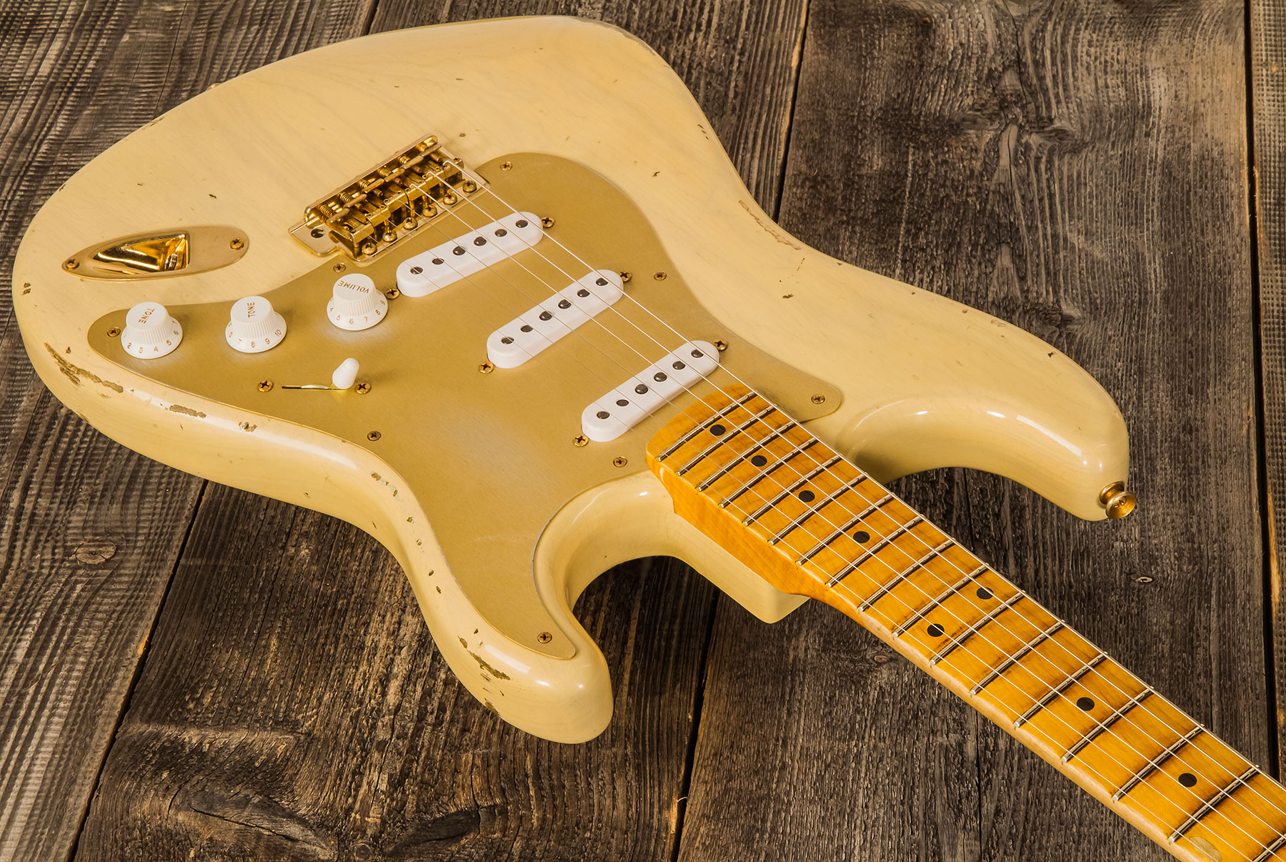 Fender Custom Shop Strat 1955 Bone Tone Usa 3s Trem Mn #cz554628 - Relic Honey Blonde W/ Gold Hardware - Str shape electric guitar - Variation 1