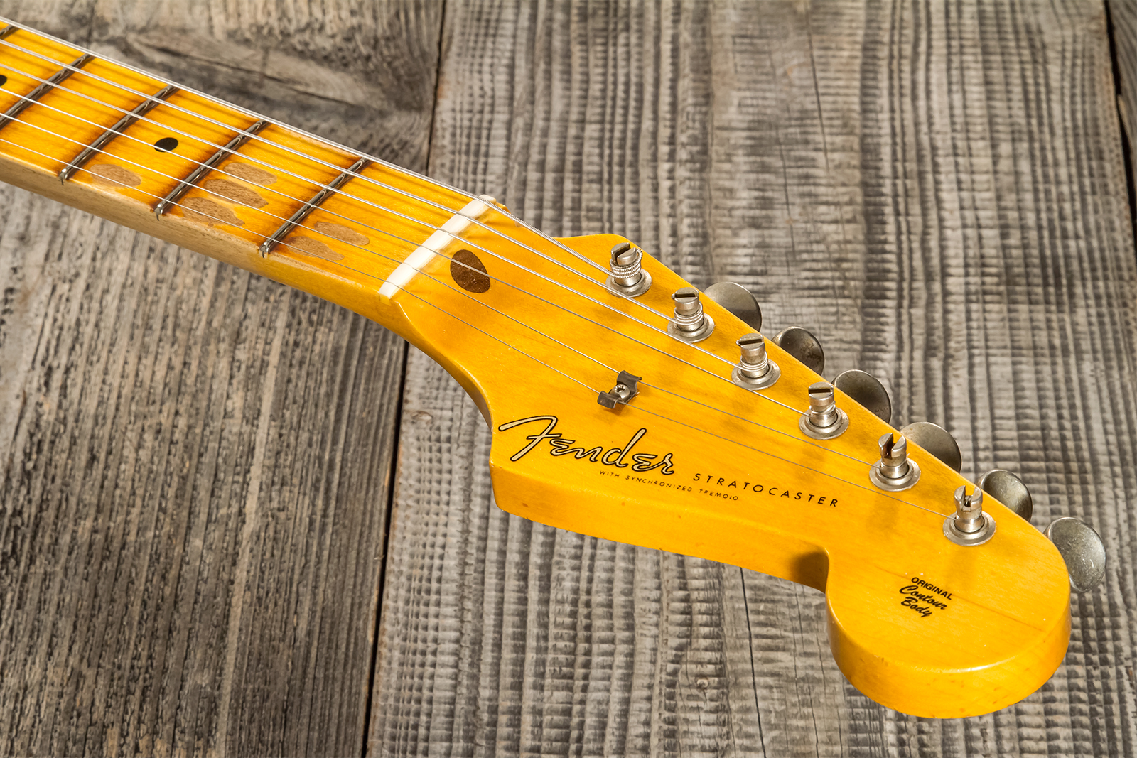 Fender Custom Shop Strat 1956 3s Trem Mn #cz570281 - Journeyman Relic Aged 2-color Sunburst - Str shape electric guitar - Variation 6