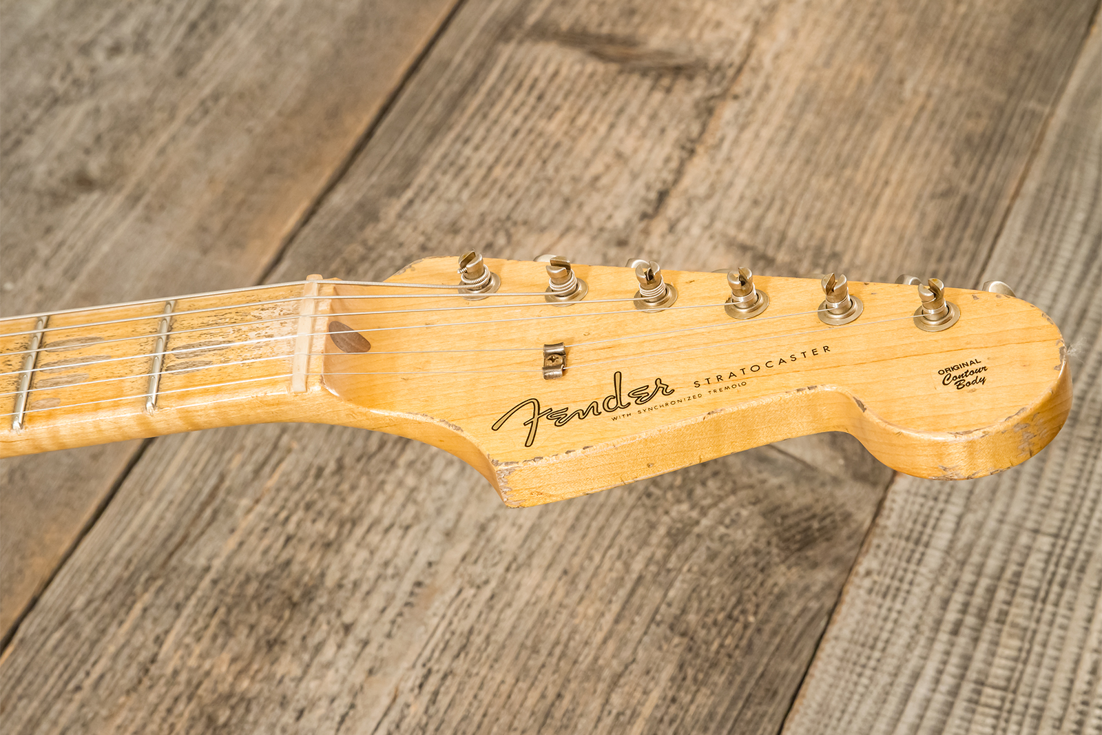 Fender Custom Shop Strat 1956 Hss Trem Mn #r143989 - Relic Vintage White - Str shape electric guitar - Variation 11