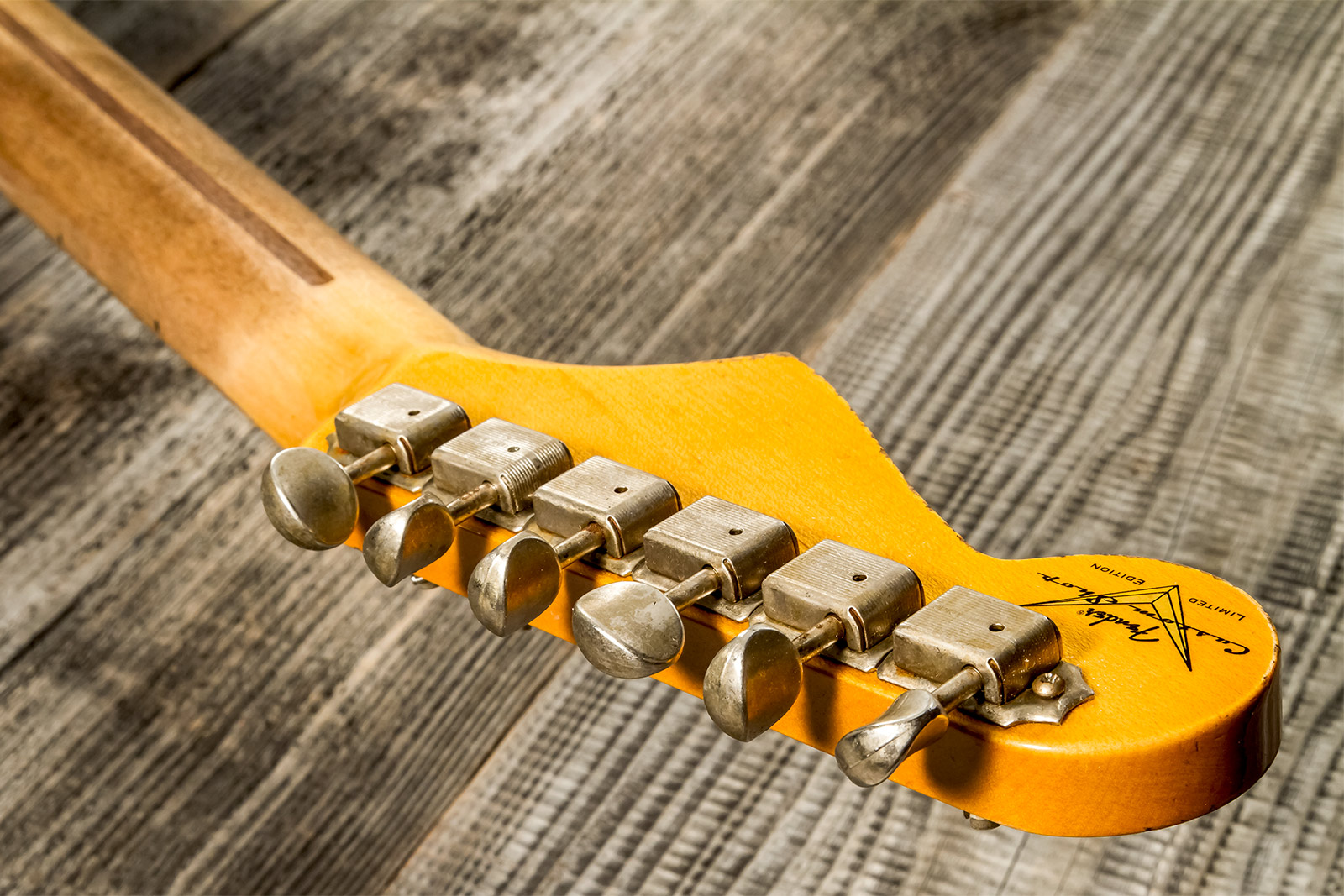 Fender Custom Shop Strat 1957 3s Trem Mn #cz571791 - Relic Wide Fade 2-color Sunburst - Str shape electric guitar - Variation 9