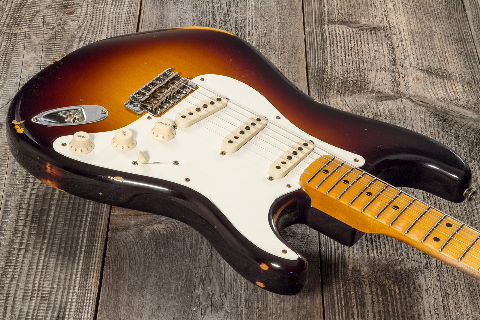 Fender Custom Shop Strat 1957 3s Trem Mn #cz571791 - Relic Wide Fade 2-color Sunburst - Str shape electric guitar - Variation 2