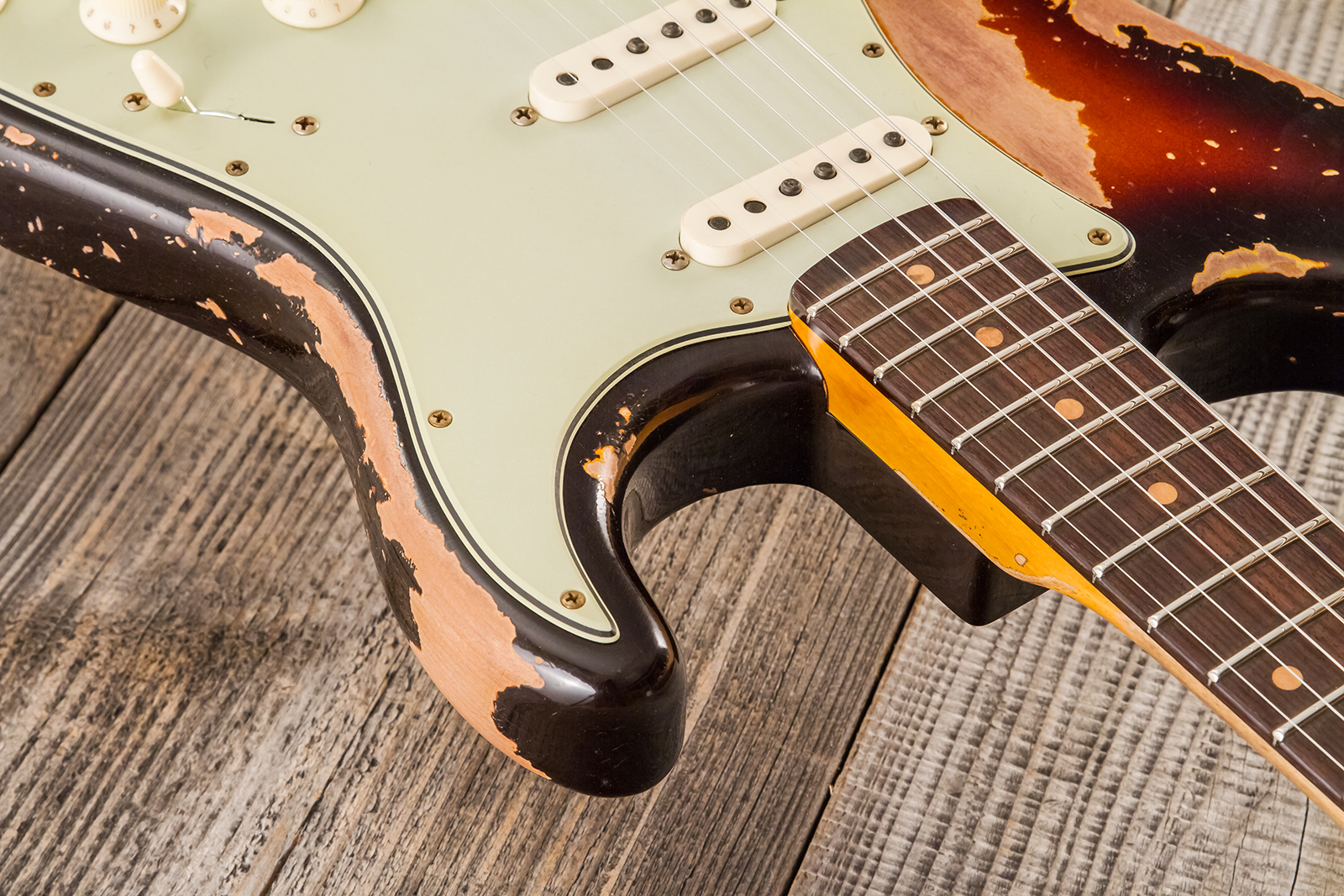 Fender Custom Shop Strat 1959 3s Trem #cz583182 - Super Heavy Relic Chocolate 3-color Sunburst - Str shape electric guitar - Variation 5
