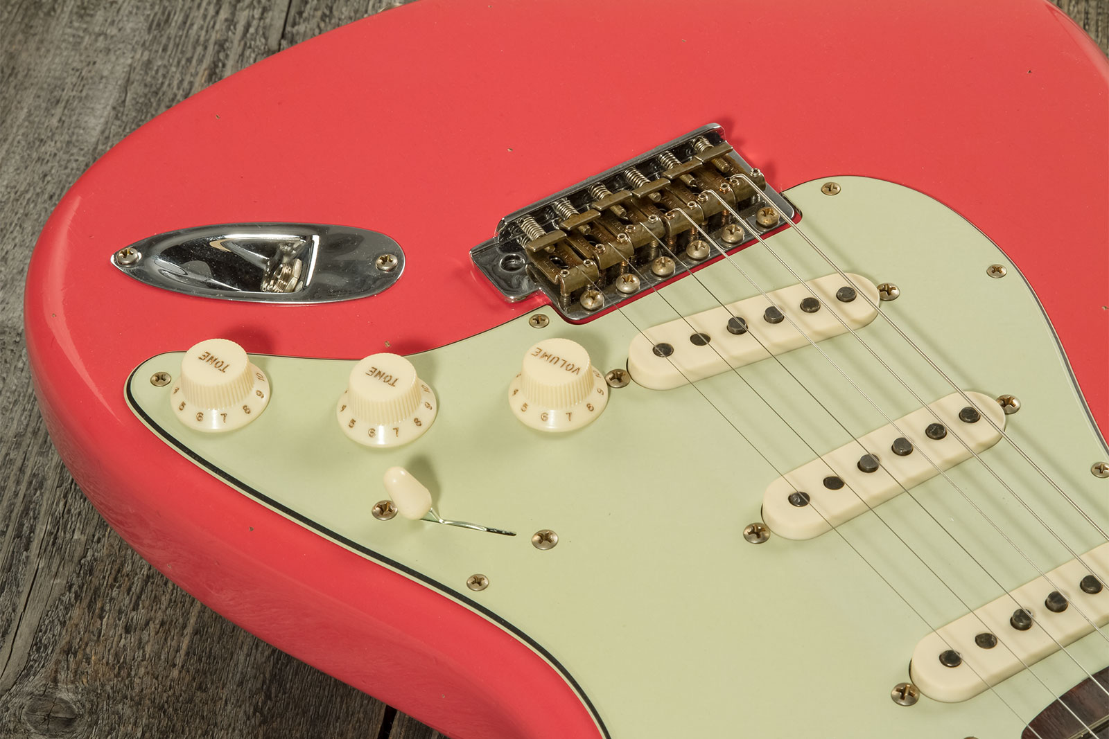 Fender Custom Shop Strat 1959 3s Trem Rw #cz571088 - Journeyman Relic Aged Fiesta Red - Str shape electric guitar - Variation 4