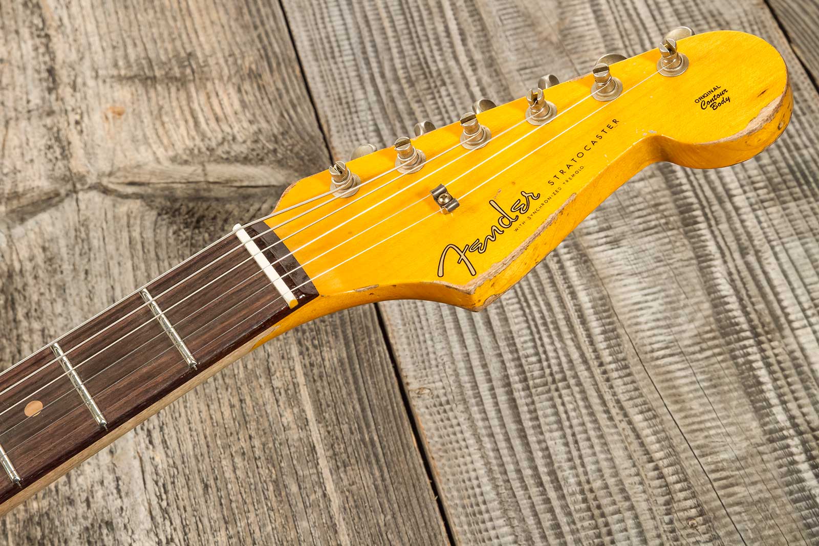 Fender Custom Shop Strat 1959 3s Trem Rw #cz576436 - Super Heavy Relic Vintage White O. 3-color Sunburs - Str shape electric guitar - Variation 9